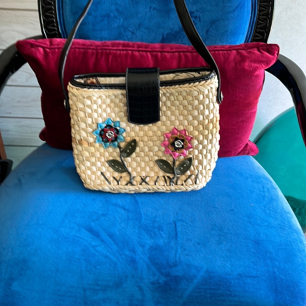 Purse - Picture 1 of 2